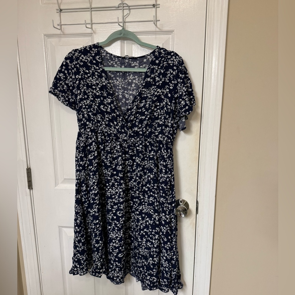 Bloomchic 14-16 blue floral dress